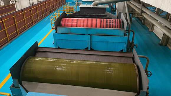 Podwójny system smarowania dla maszyn do flotacji