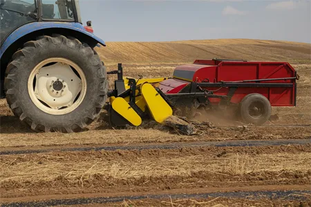 Kolekcjoner pozostałości folii z tworzywa sztucznego